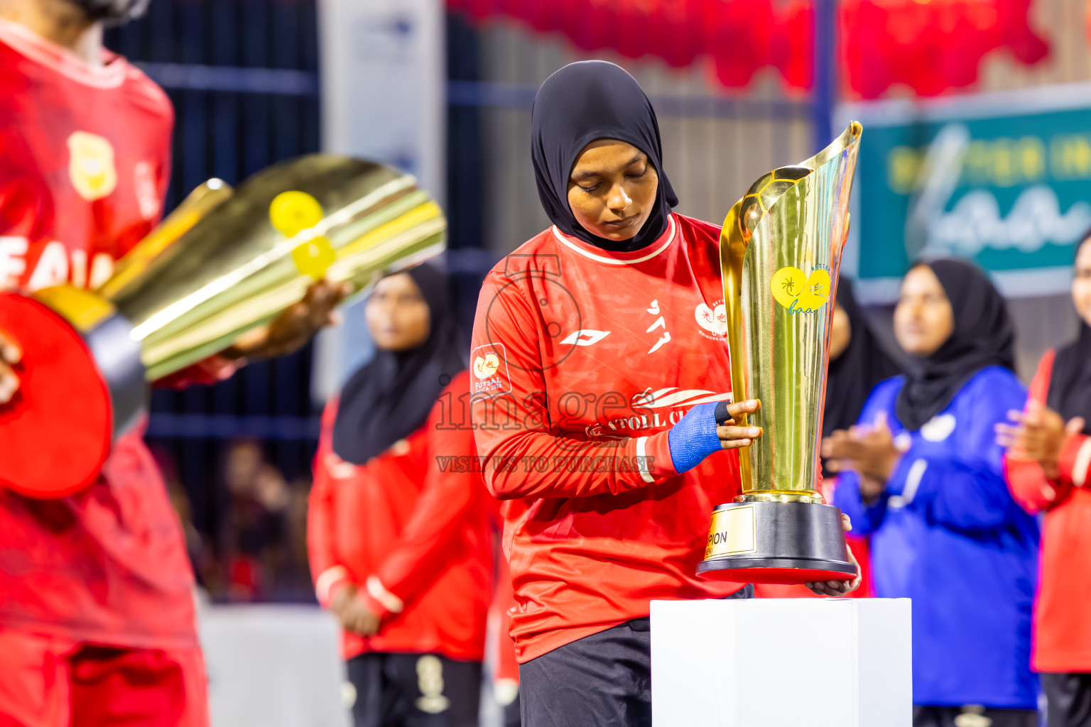 Goidhoo vs Dhonfan in the finals of Better in Baa Futsal Fiesta 2025 woman's division held in B. Eydhafushi, Maldives on Monday, 17th November 2025. Photos: Nausham Waheed / images.mv
