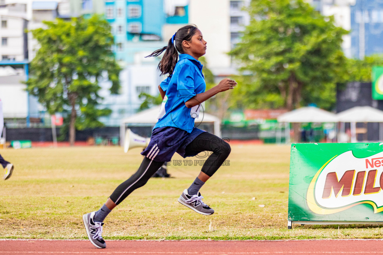 Day 3 of Inter-school Athletics Championship 2025 held in Ekuveni Synthetic Track, Male', Maldives on Wednesday, 08th October 2025. Photos by: Areef Adam  / Images.mv