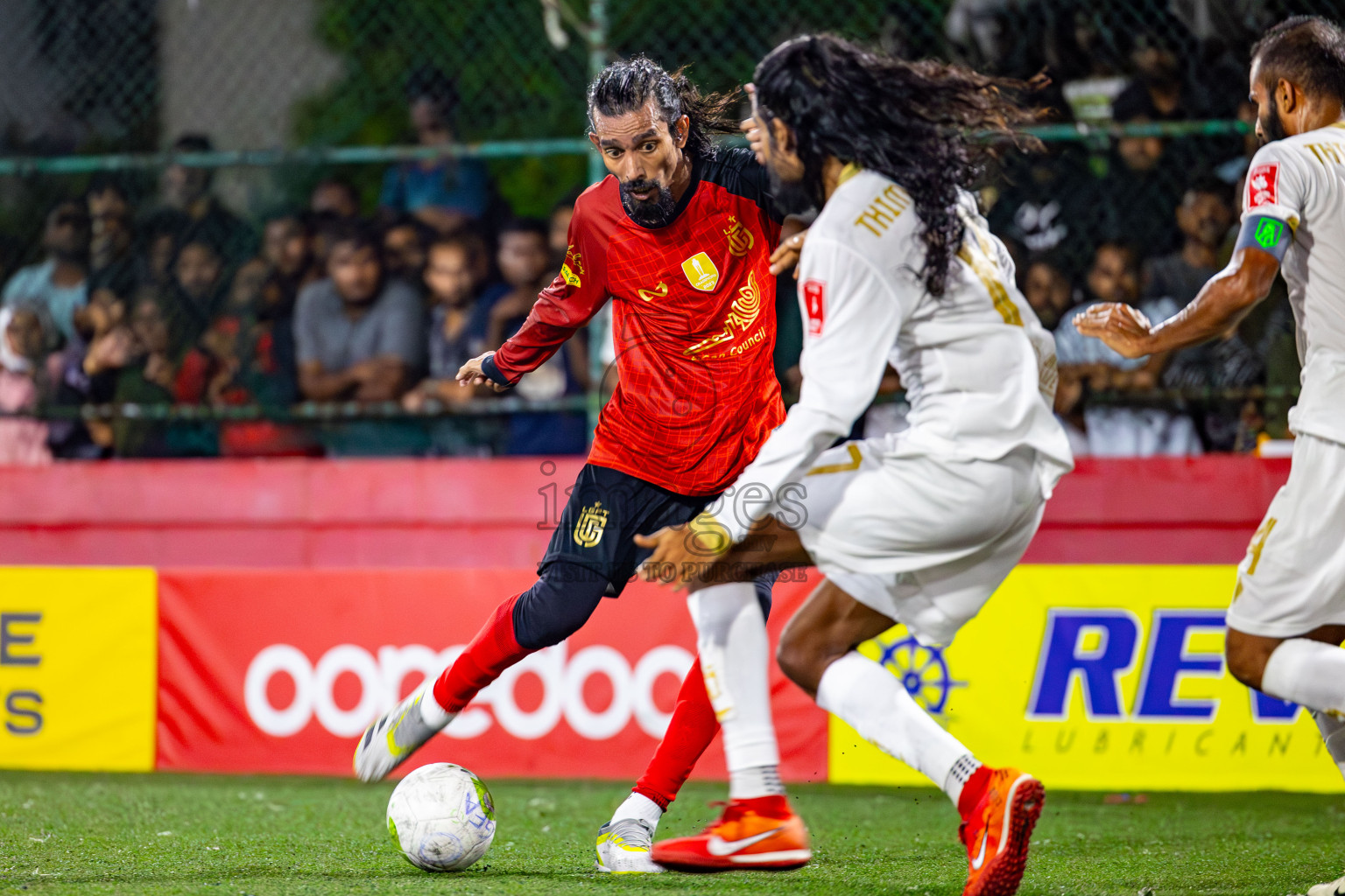 Th Thimarafushi vs L Gan on Day 37 of Golden Futsal Challenge 2024 was held on Thursday, 22nd February 2024, in Hulhumale', Maldives
Photos: Mohamed Mahfooz Moosa/ images.mv