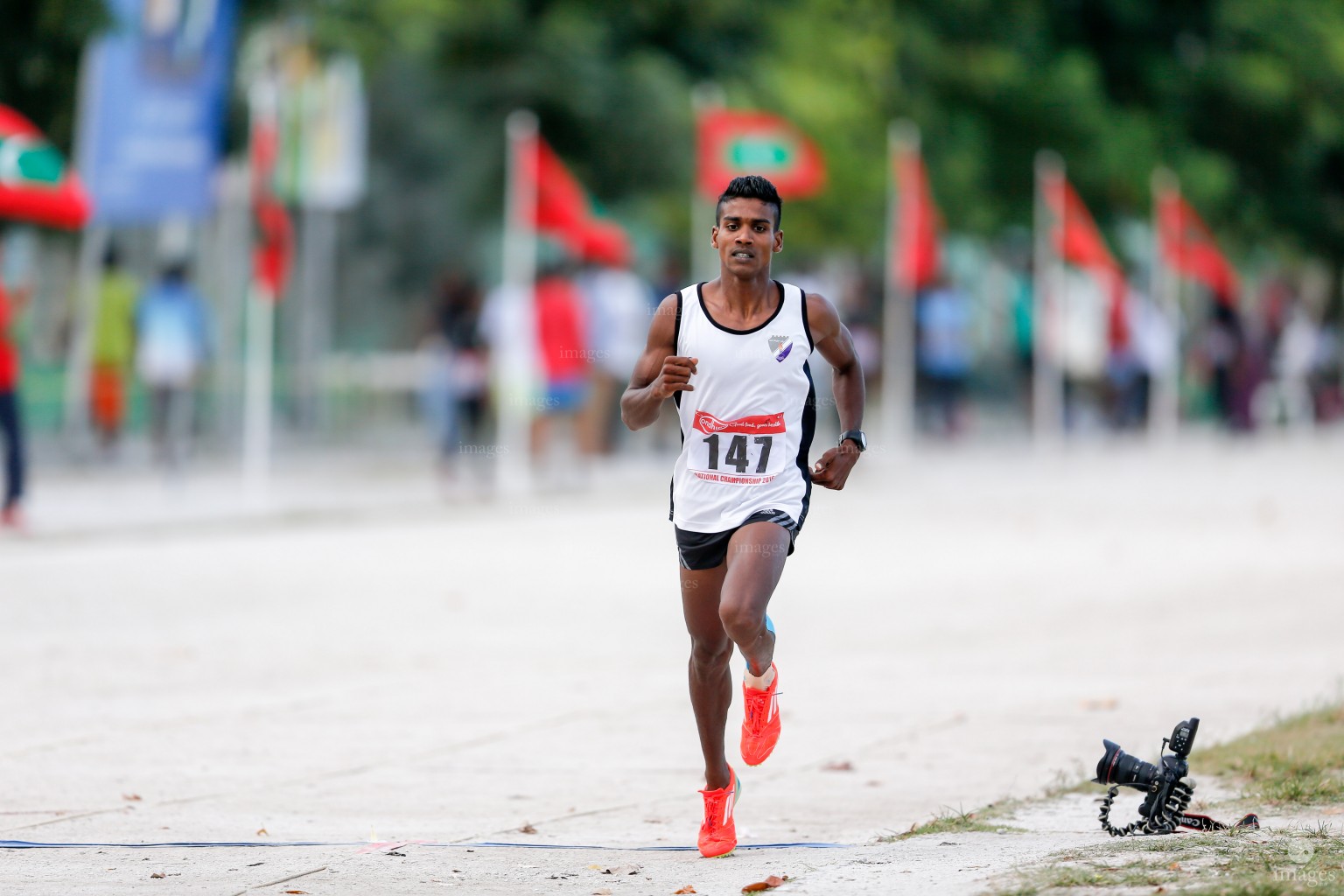 Day 3 of 26th National Athletics Championship in Male', Maldives, Saturday, October. 08, 2016. (Images.mv Photo/ Hussain Sinan).