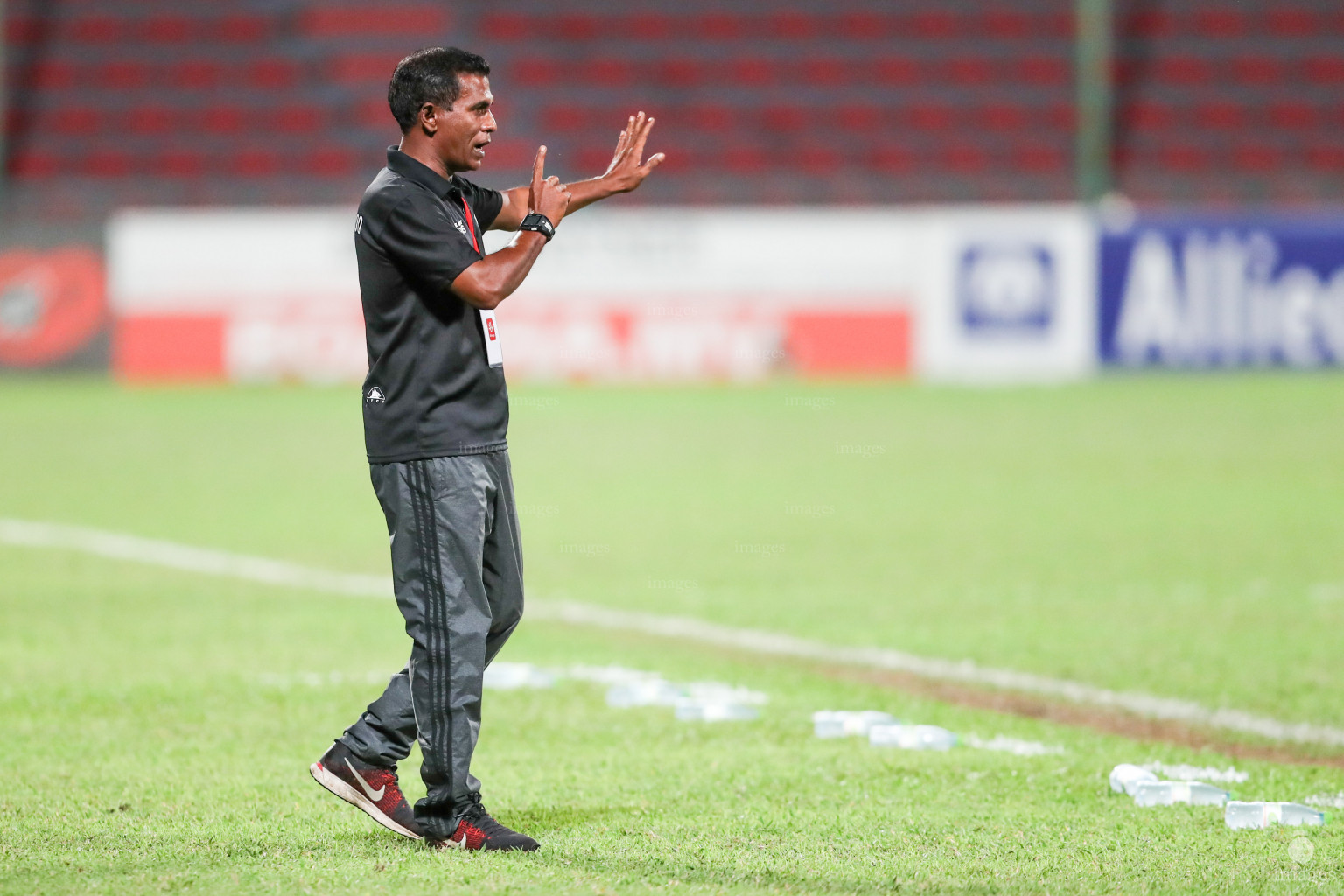 Maziya vs Nilandhoo  in Male, Maldives, Monday October 29, 2018. (Images.mv Photo/Suadh Abdul Sattar)