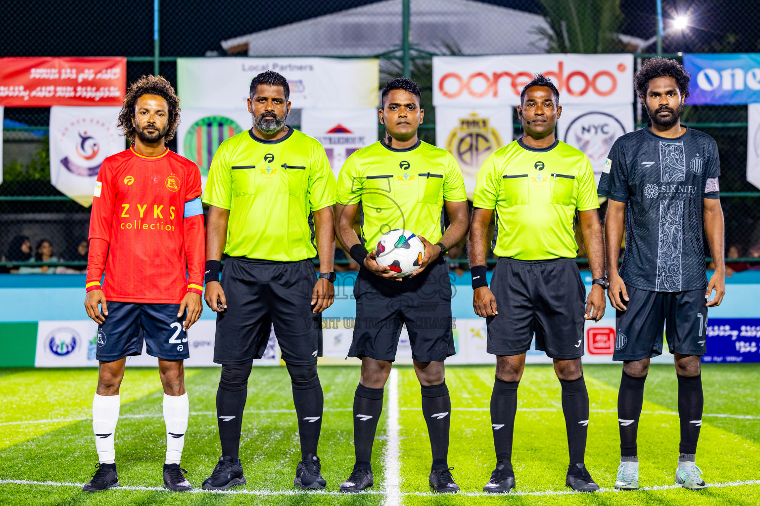 Dee Cee Jay vs Kovigoani in Semi Final of Laamehi Dhiggaru Ekuveri Futsal Challenge 2024 was held on Monday, 29th July 2024, at Dhiggaru Futsal Ground, Dhiggaru, Maldives Photos: Nausham Waheed / images.mv