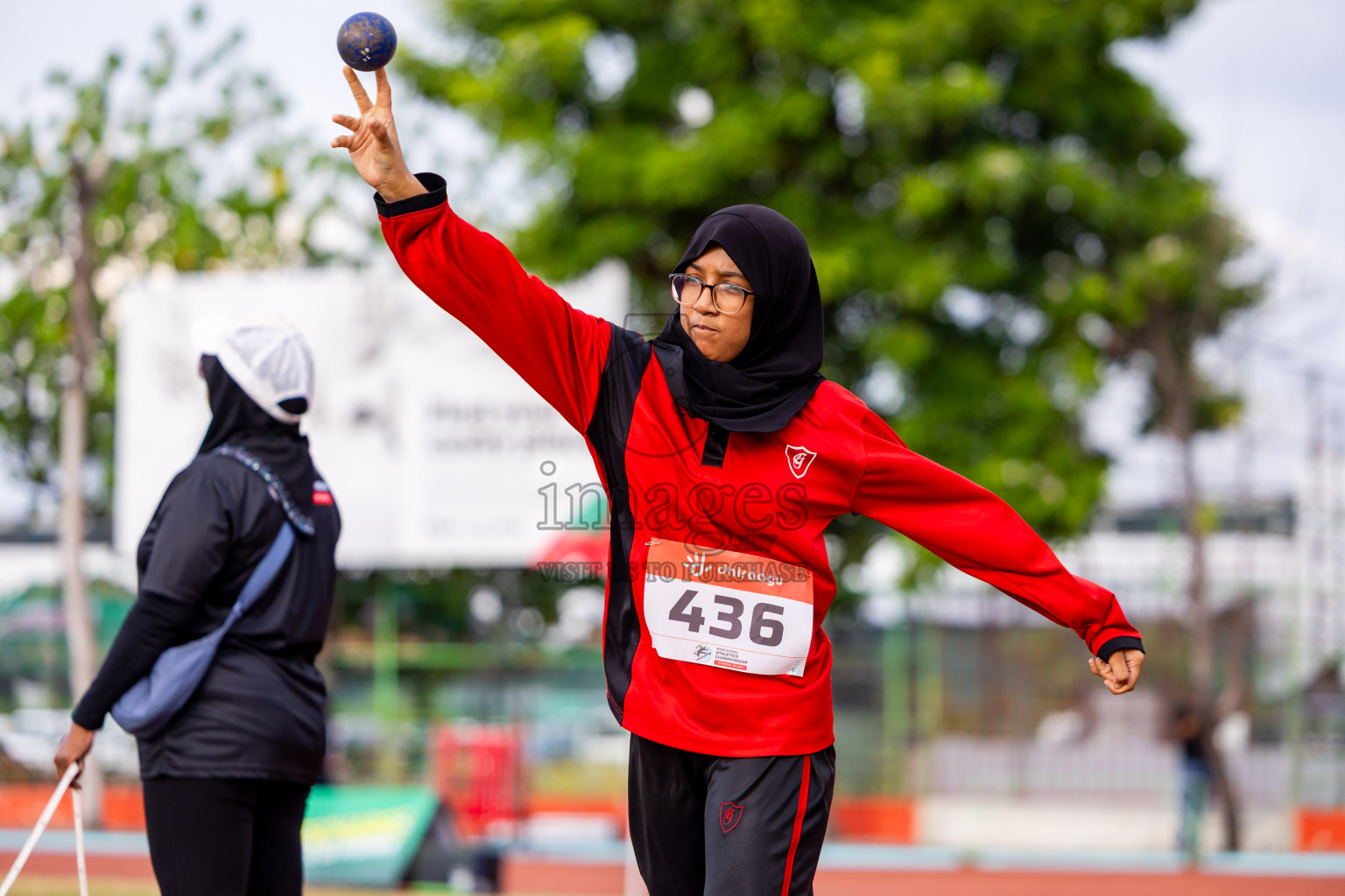 Day 4 of Inter-school Athletics Championship 2025 held in Ekuveni Synthetic Track, Male', Maldives on Thursday, 09th October 2025. Photos by: Nausham Waheed / Images.mv