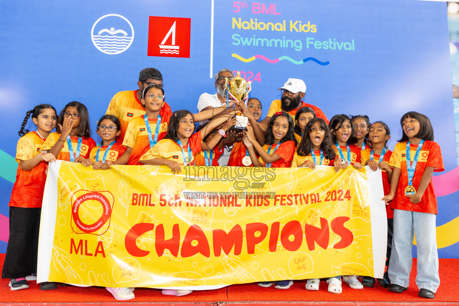 Closing of BML 5th National Swimming Kids Festival 2024 held in Hulhumale', Maldives on Saturday, 23rd November 2024.
Photos: Ismail Thoriq / images.mv