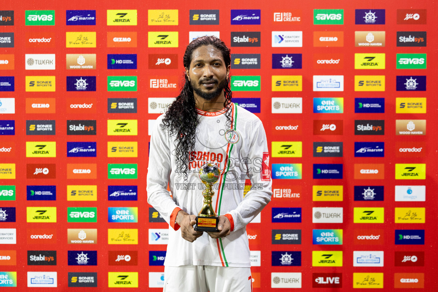 L. Isdhoo VS L. Mundoo in Day 18 of Golden Futsal Challenge 2025 was held on Wednesday, 22nd January 2025, in Hulhumale', Maldives. Photos: Nausham Waheed / images.mv
