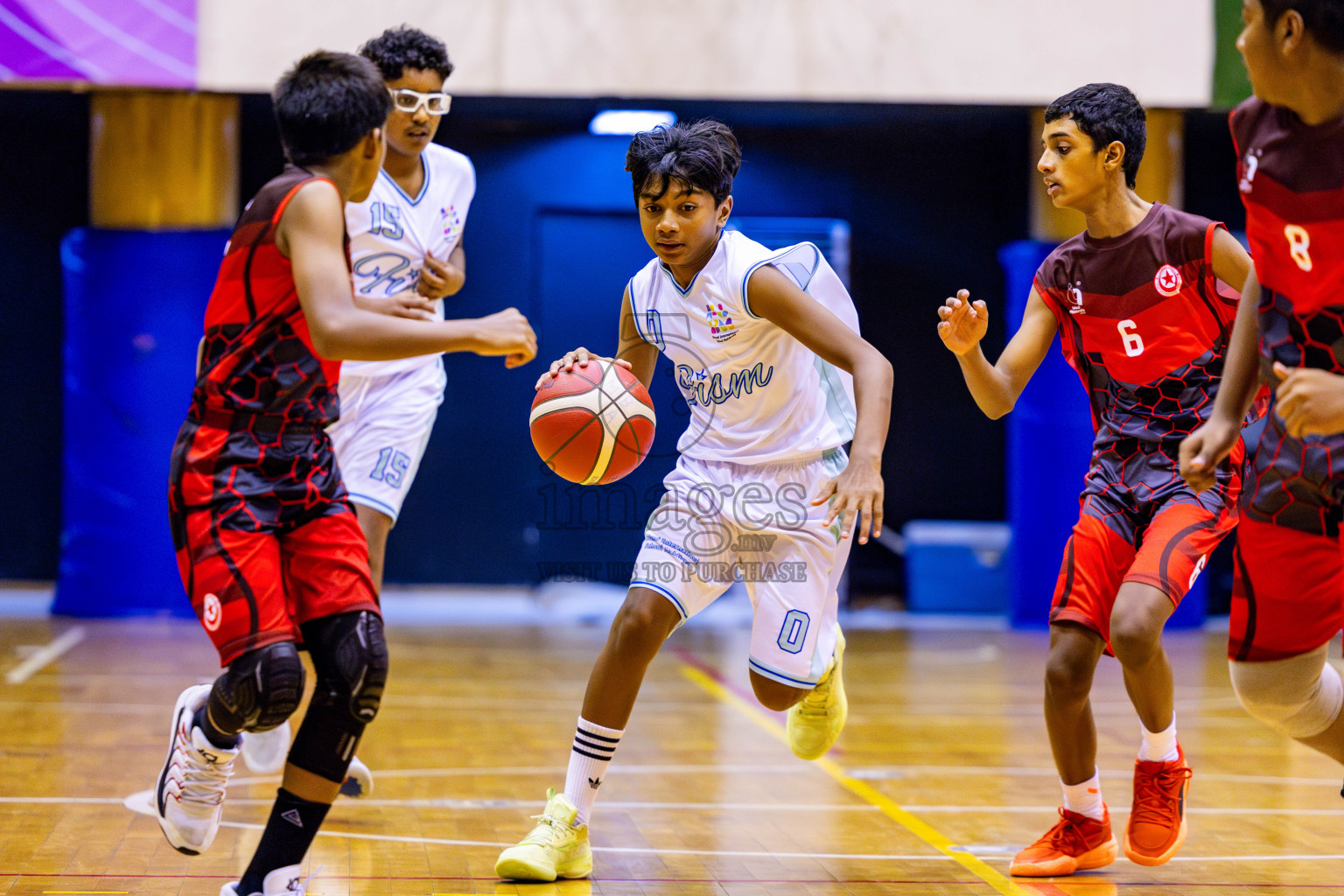 Iskandhar School vs Finland International School in Under 13 Boys Final of Junior Basketball Championship 2024 was held in Social Center, Male', Maldives on Sunday, 15th December 2024. Photos: Nausham Waheed / images.mv