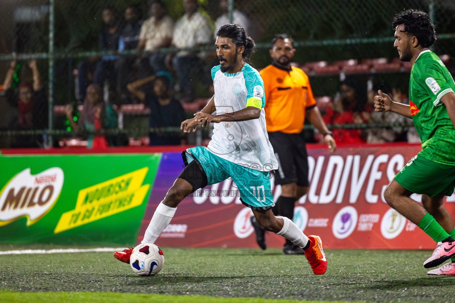 CLUB SDFC vs AGRI RC in Club Maldives Classic 2024 held in Rehendi Futsal Ground, Hulhumale', Maldives on Tuesday, 3rd September 2024. 
Photos: Mohamed Mahfooz Moosa / images.mv