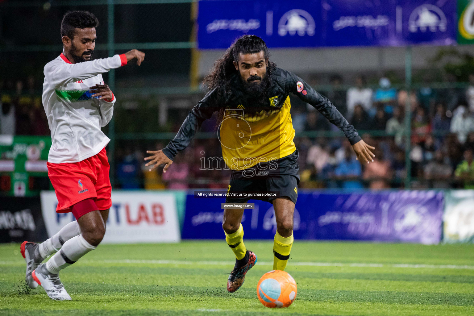 Team FSM Vs Prisons Club in the Semi Finals of Club Maldives 2021 held in Hulhumale, Maldives on 15 December 2021. Photos: Shuu Abdul Sattar / images.mv