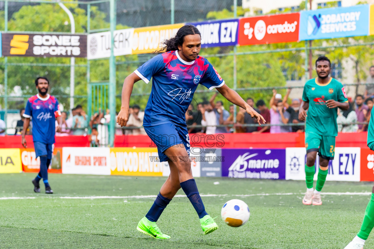 ADh Omadhoo VS ADh Mandhoo in Day 6 of Golden Futsal Challenge 2025 on Friday, 6th January 2025, in Hulhumale', Maldives Photos: Nausham Waheed / images.mv