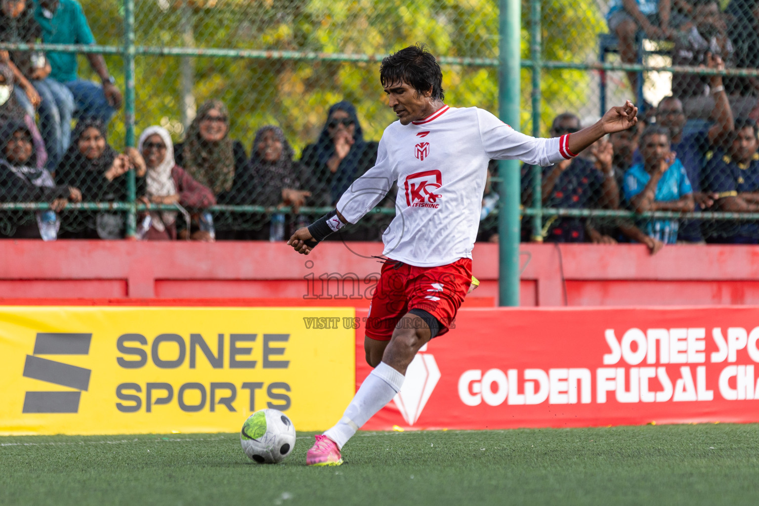 Dh Meedhoo vs Dh Maaenboodhoo in Day 20 of Golden Futsal Challenge 2024 was held on Saturday , 3rd February 2024 in Hulhumale', Maldives Photos: Nausham Waheed / images.mv