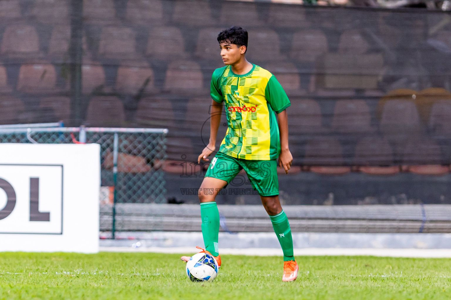 Maziya SRC vs Club Green Streets in Day 2 of Under 19 Youth Championship 2024 was held at National Stadium in Male', Maldives on Monday, 10th June 2024. Photos: Nausham Waheed / images.mv b