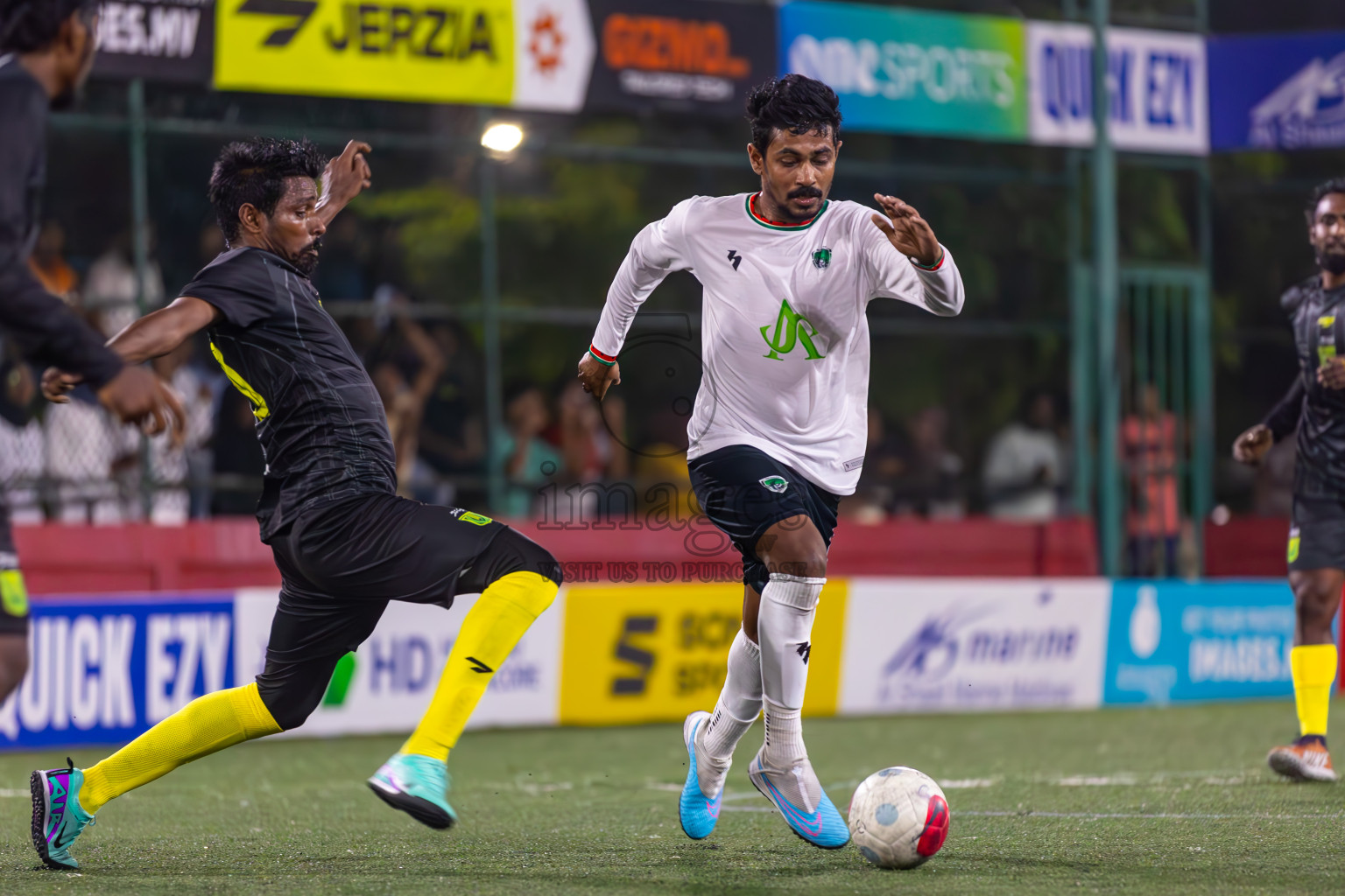 HDh Finey vs HDh Vaikaradhoo in Day 10 of Golden Futsal Challenge 2024 was held on Tuesday, 23rd January 2024, in Hulhumale', Maldives
Photos: Ismail Thoriq / images.mv