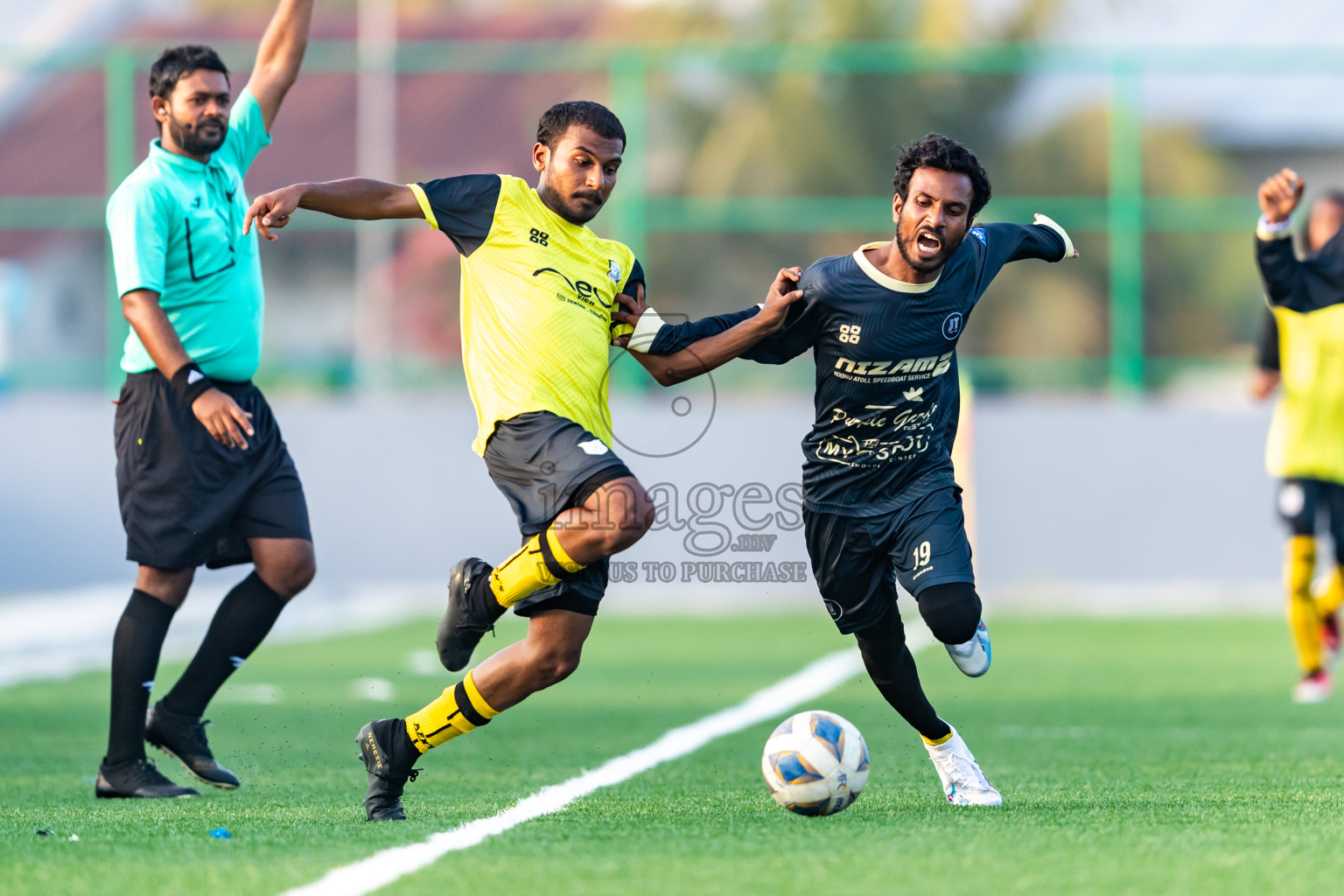 Kanmathi Juniors vs JT Sports from Manadhoo Council Cup 2024 in N Manadhoo Maldives on Wednesday, 21st February 2023. Photos: Nausham Waheed / images.mv