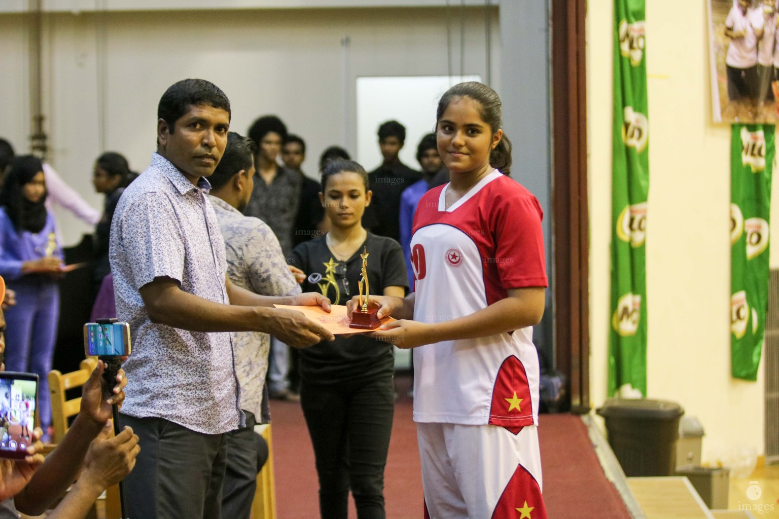 Milo Interschool Basketball Finals in Male', Maldives, Thursday, April. 28, 2016.(Images.mv Photo/ Hussain Sinan).