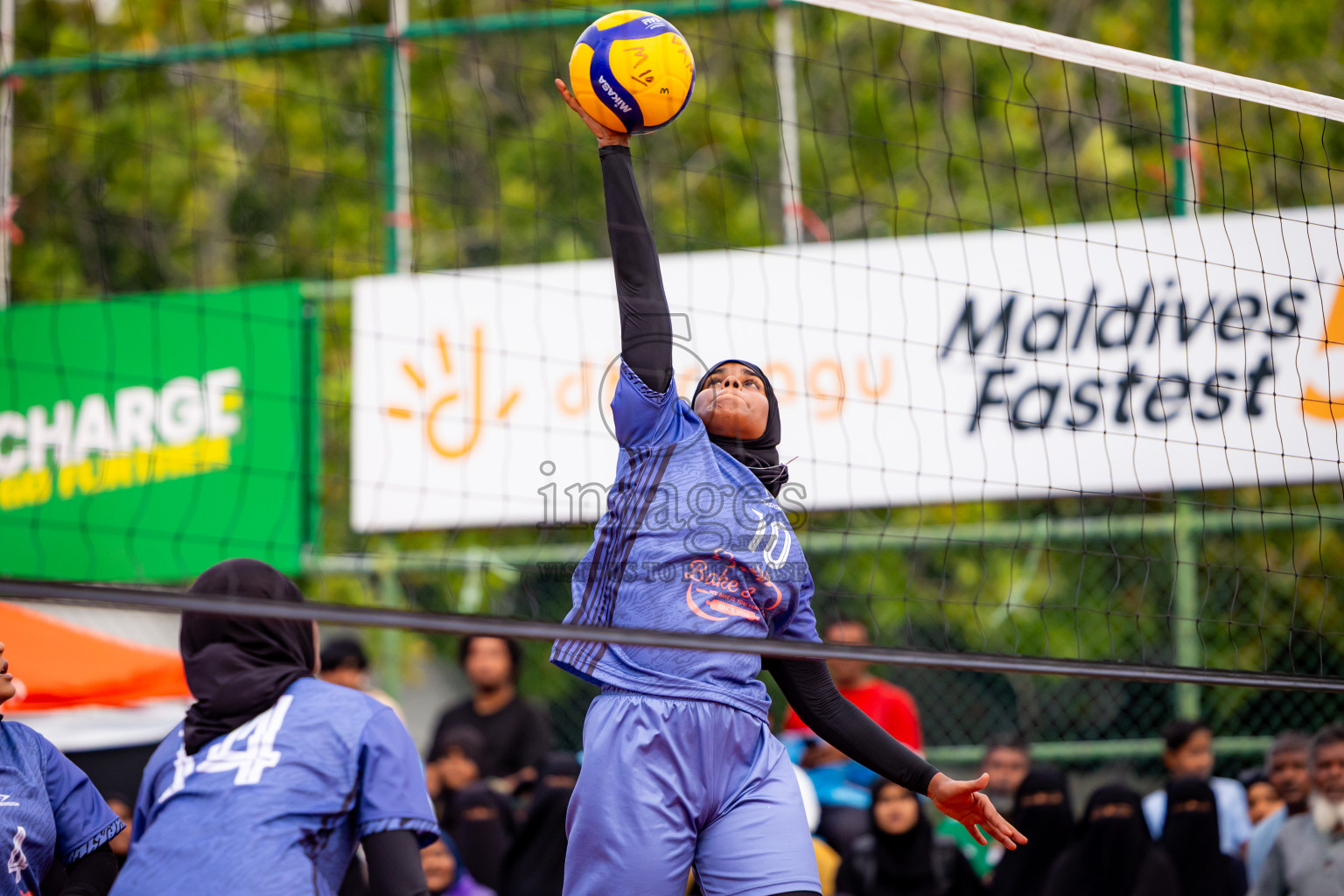 Villingili Z Jamiyya vs Club Volleyball in the Finals of Milo National Junior Volleyball Championship 2025 Woman's Division was held on Sunday, 30th November 2025 at Ekuveni Turf Court Male', Maldives. Photos: Nausham Waheed / images.mv