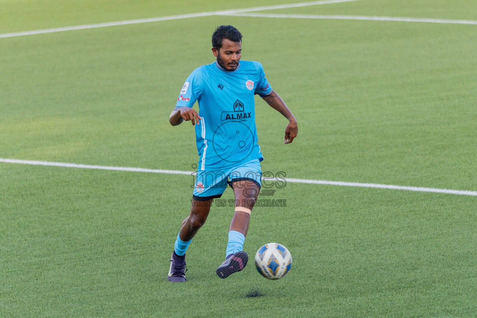Irumathi FC VS Middle East in Day 5 of Eydhafushi Cup 2025 held in Eydhafushi Football Stadium at B. Eydhafushi, Maldives on Tuesday, 9th September 2025. Photos: Arif Rasheed / images.mv