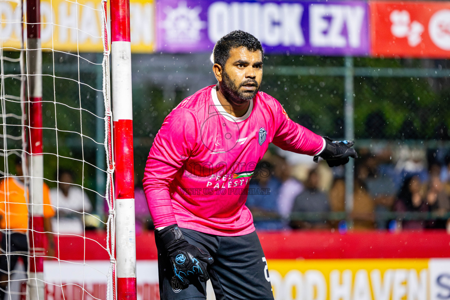Hdh Naivaadhoo VS Hdh Nolhivaram in Day 9 of Golden Futsal Challenge 2025 was held on Monday, 13th January 2025, in Hulhumale', Maldives Photos: Nausham Waheed , Ismail Thoriq / images.mv