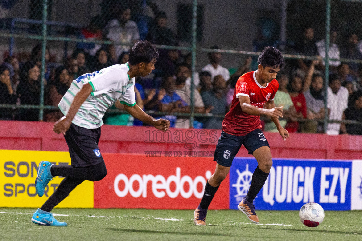 HDh Nolhivaran vs HDh Kumundhoo in Day 6 of Golden Futsal Challenge 2024 was held on Saturday, 20th January 2024, in Hulhumale', Maldives
Photos: Ismail Thoriq / images.mv