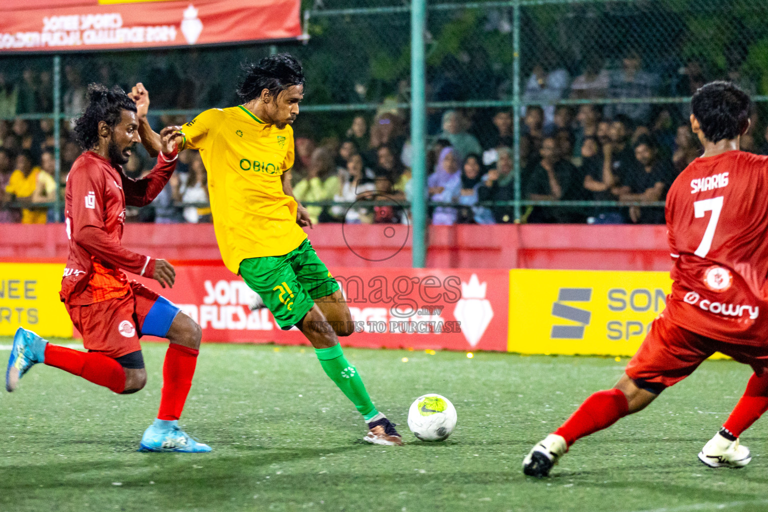 GDh. Vaadhoo VS GDh. Gadhdhoo in Day 23 of Golden Futsal Challenge 2024 was held on Tuesday , 6th February 2024 in Hulhumale', Maldives 
Photos: Hassan Simah / images.mv