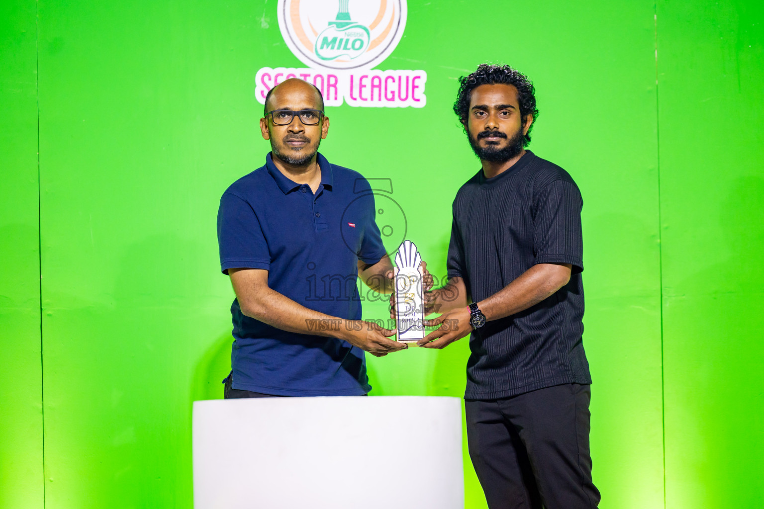 Arena vs Hawks in the Final of Milo Sector League 2025 was held in Rehendhi Futsal Ground, Hulhumale', Maldives on Tuesday, 18th November 2025. Photos: Nausham Waheed  / images.mv