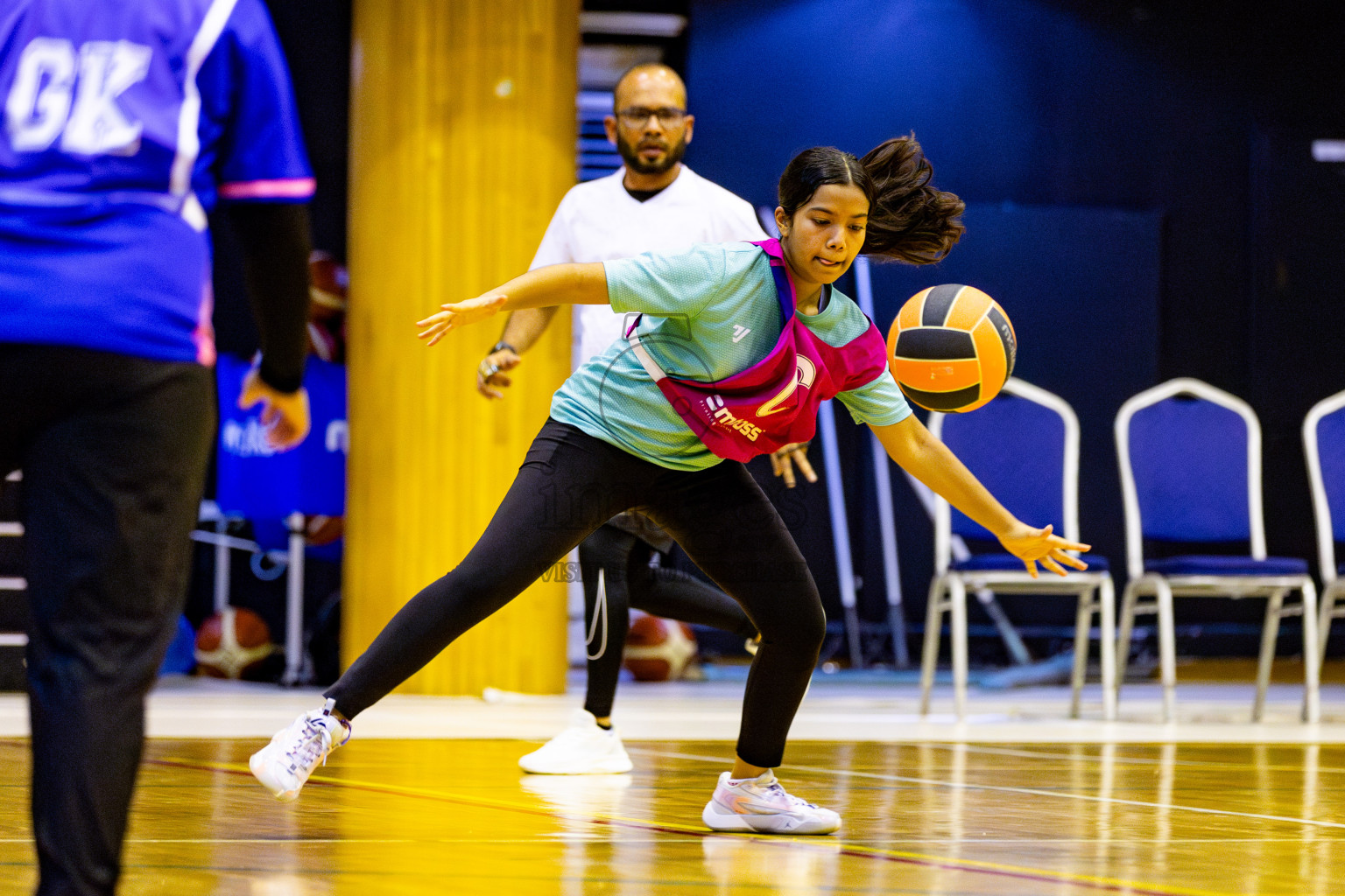 Kulhudhuffushi Youth & Recreation Club vs Club Green StreetDay 2 of 21st National Netball Tournament was held in Social Canter at Male', Maldives on Friday, 18th May 2024. Photos: Nausham Waheed / images.mv