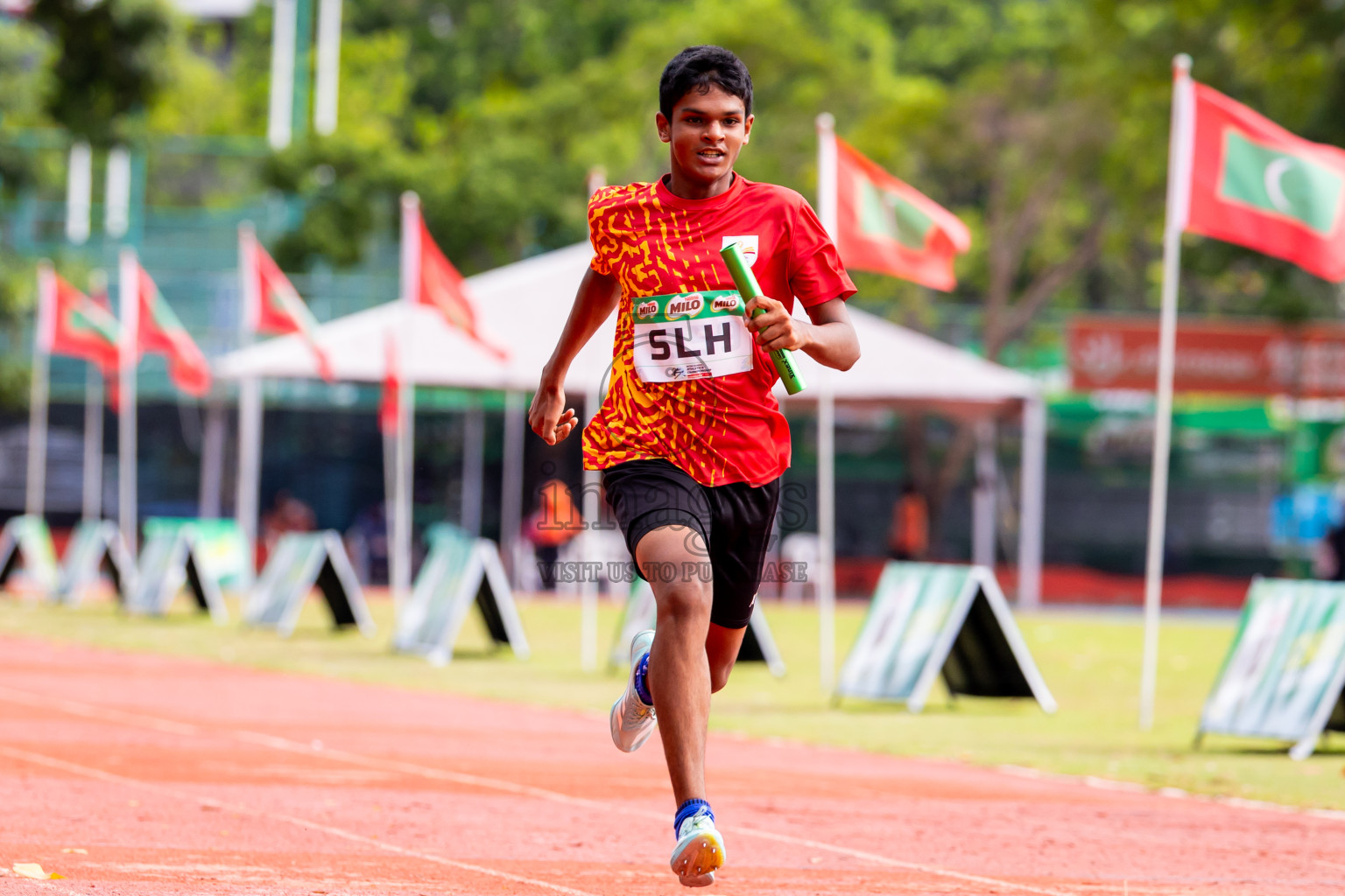 Day 6 of Inter-school Athletics Championship 2025 held in Ekuveni Synthetic Track, Male', Maldives on Sunday, 12th October 2025. Photos by: Nausham Waheed / Images.mv