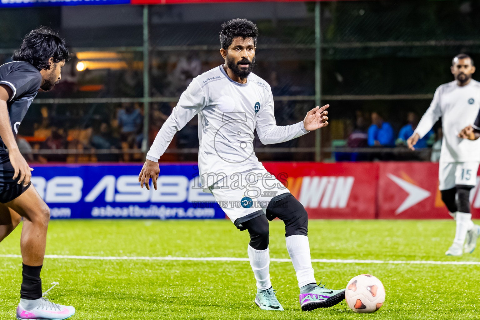 Club DJA vs Team Khaarijee in Day 10 of Club Maldives Cup Classic 2025 was held in Rehendi Futsal Ground, Hulhumale', Maldives on Wednesday, 24th September 2025. Photos: Nausham Waheed / images.mv