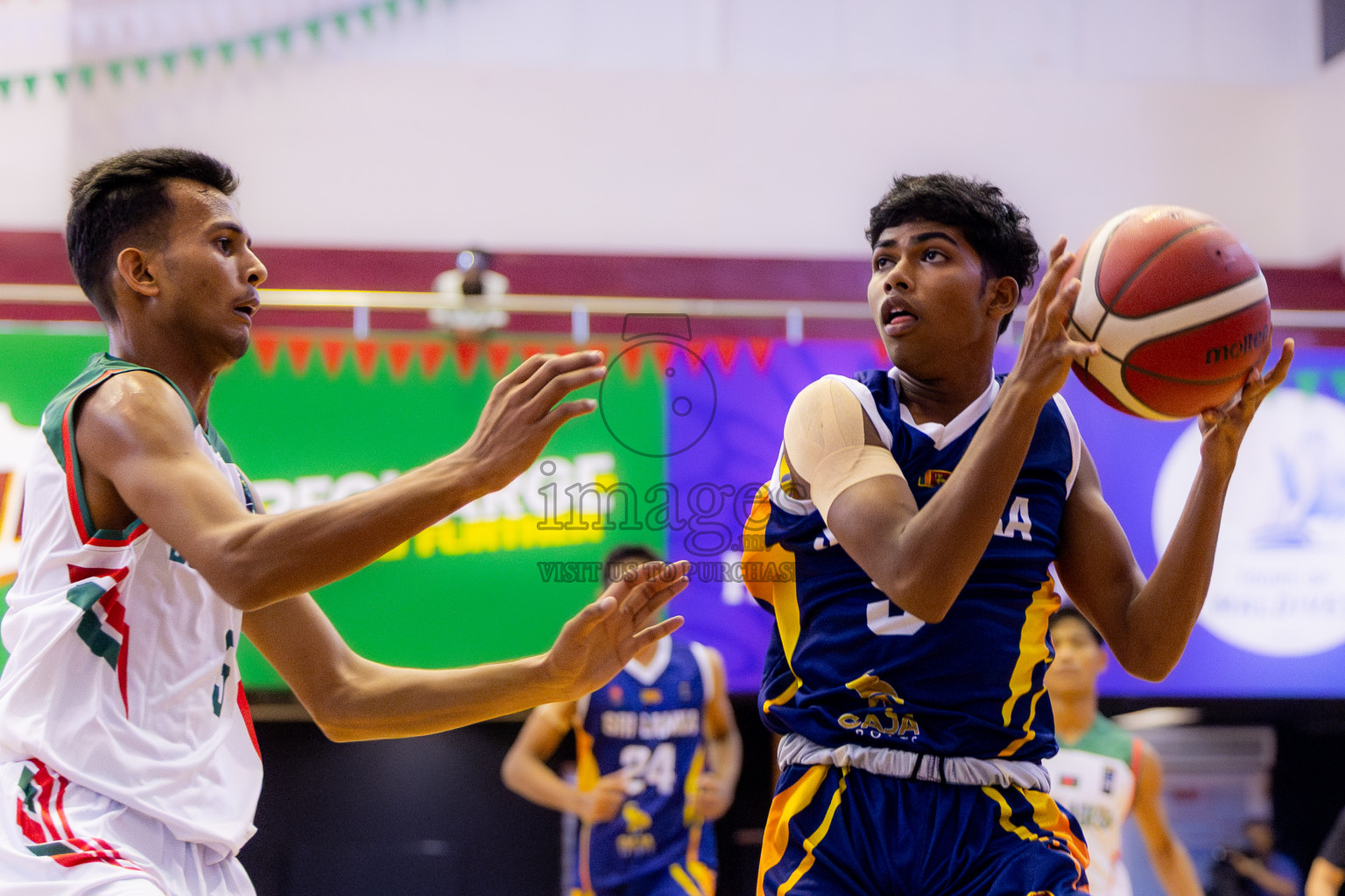 Sri Lanka vs Bangladesh in Day 2 of Under 16 Asian Cup SABA Qualifiers 2025 was held in Social Center, Male', Maldives on Friday, 13th June 2025. Photos: Nausham Waheed / images.mv