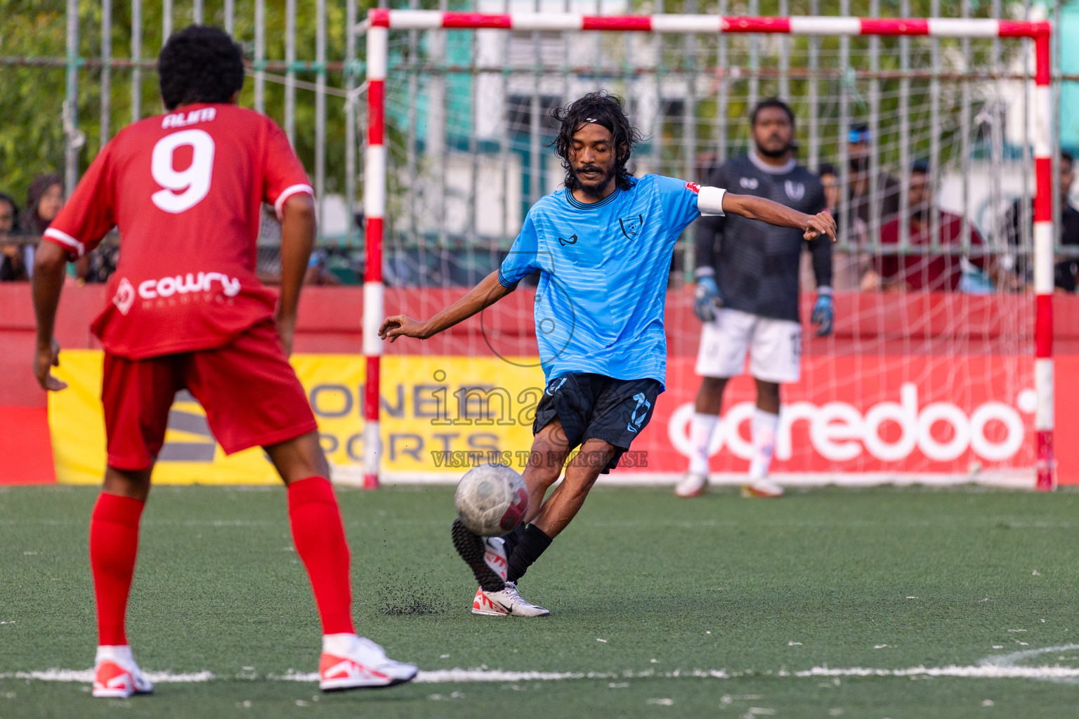 GDh. Gadhdhoo  VS  GDh. Hoandedhdhoo in Day 12 of Golden Futsal Challenge 2024 was held on Friday, 26th January 2024, in Hulhumale', Maldives 
Photos: Hassan Simah / images.mv