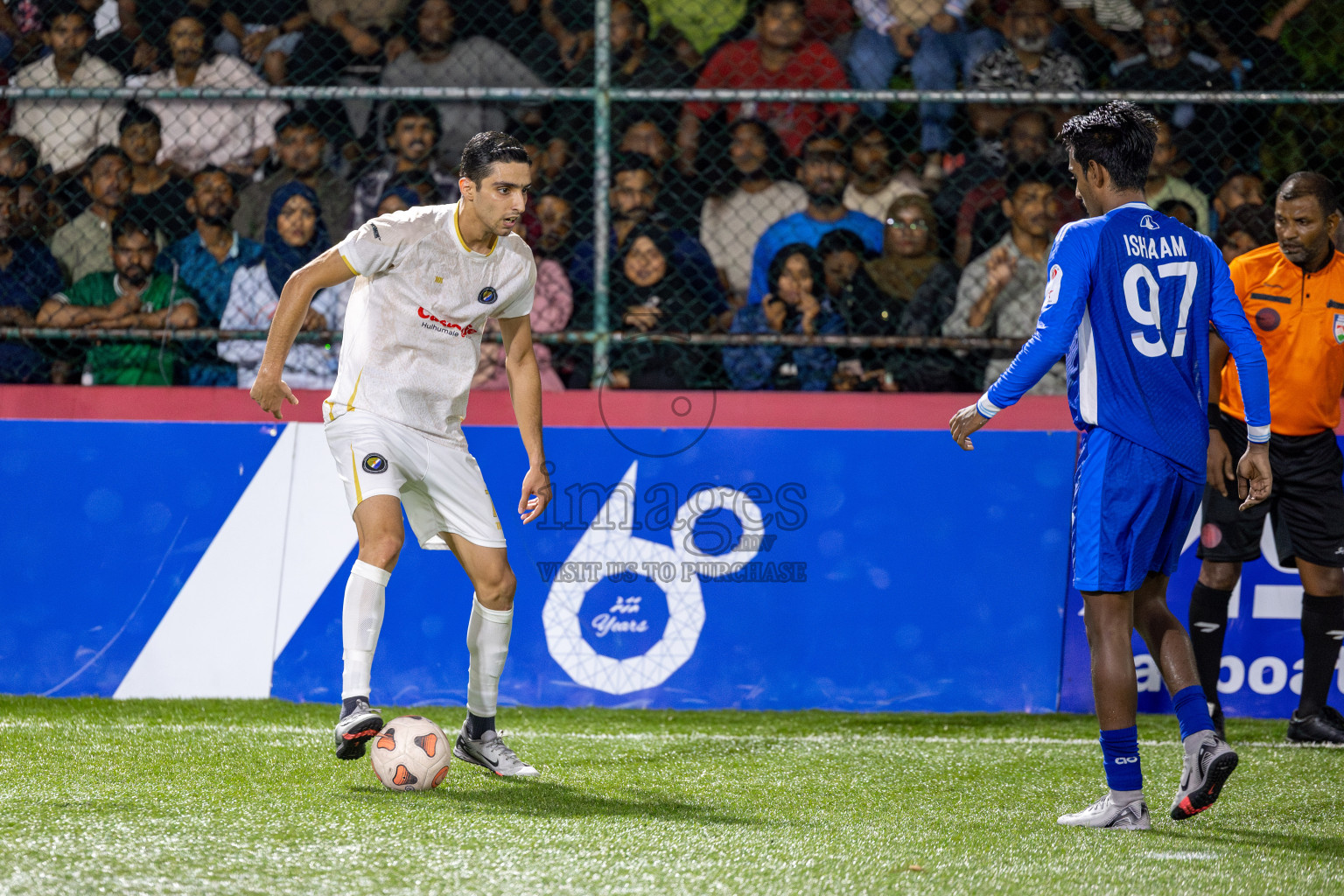 Club MTCC vs Dhivehi Sifainge Club (DSC) in Day 14 of Club Maldives Cup 2025 was held in Rehendhi Futsal Ground, Hulhumale', Maldives on Tuesday, 14th October 2025. Photos: Ismail Thoriq / images.mv
