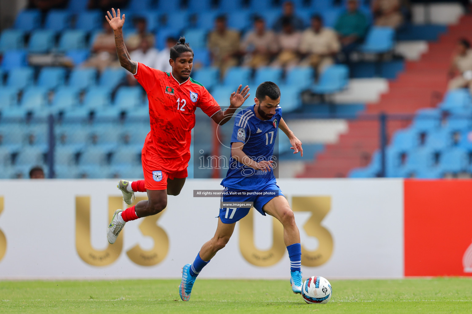 Kuwait vs Bangladesh in the Semi-final of SAFF Championship 2023 held in Sree Kanteerava Stadium, Bengaluru, India, on Saturday, 1st July 2023. Photos: Nausham Waheed, Hassan Simah / images.mv