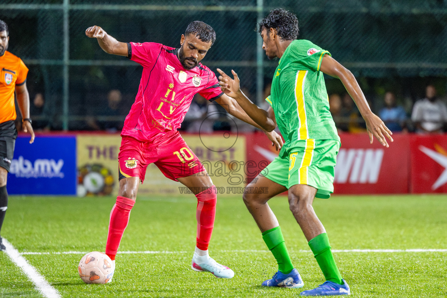 Club WAMCO vs Gas RC in Day 9 of Club Maldives Cup 2025 was held in Rehendhi Futsal Ground, Hulhumale', Maldives on Thursday, 9th October 2025. 
Photos: Ismail Thoriq / images.mv