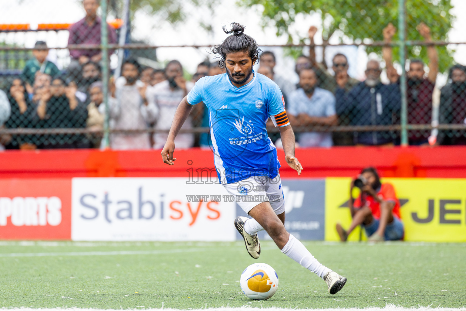Sh Kanditheemu vs Sh Milandhoo in Day 21 of Golden Futsal Challenge 2025 was held on Saturday , 25th January 2025, in Hulhumale', Maldives.
Photos: Ismail Thoriq / images.mv