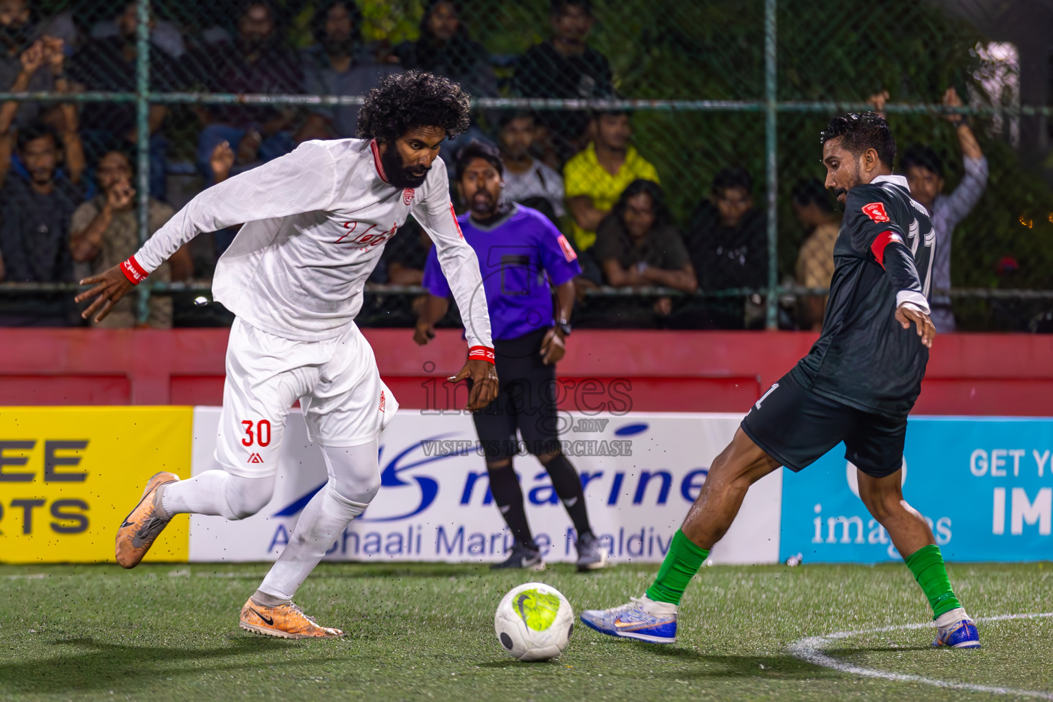 GA Kindly vs GA Dhaandhoo in Day 9 of Golden Futsal Challenge 2024 was held on Tuesday, 23rd January 2024, in Hulhumale', Maldives
Photos: Ismail Thoriq / images.mv