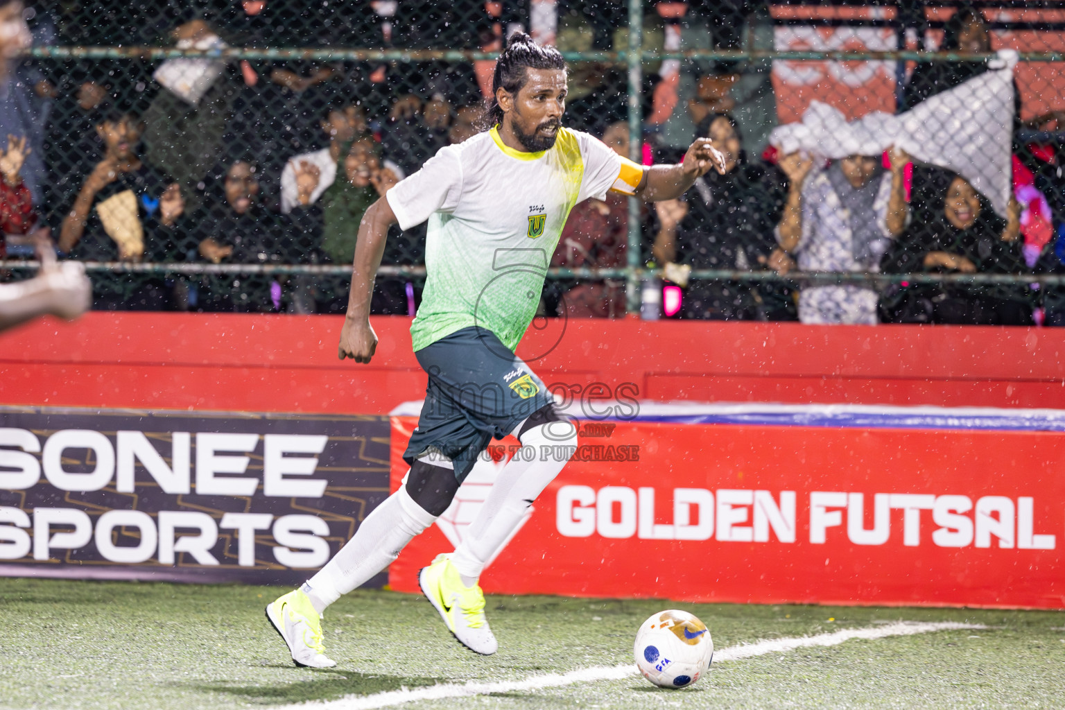 HDh Nellaidhoo vs HDh Vaikaradhoo in Day 9 of Golden Futsal Challenge 2025 was held on Monday, 13th January 2025, in Hulhumale', Maldives
Photos: Ismail Thoriq / images.mv