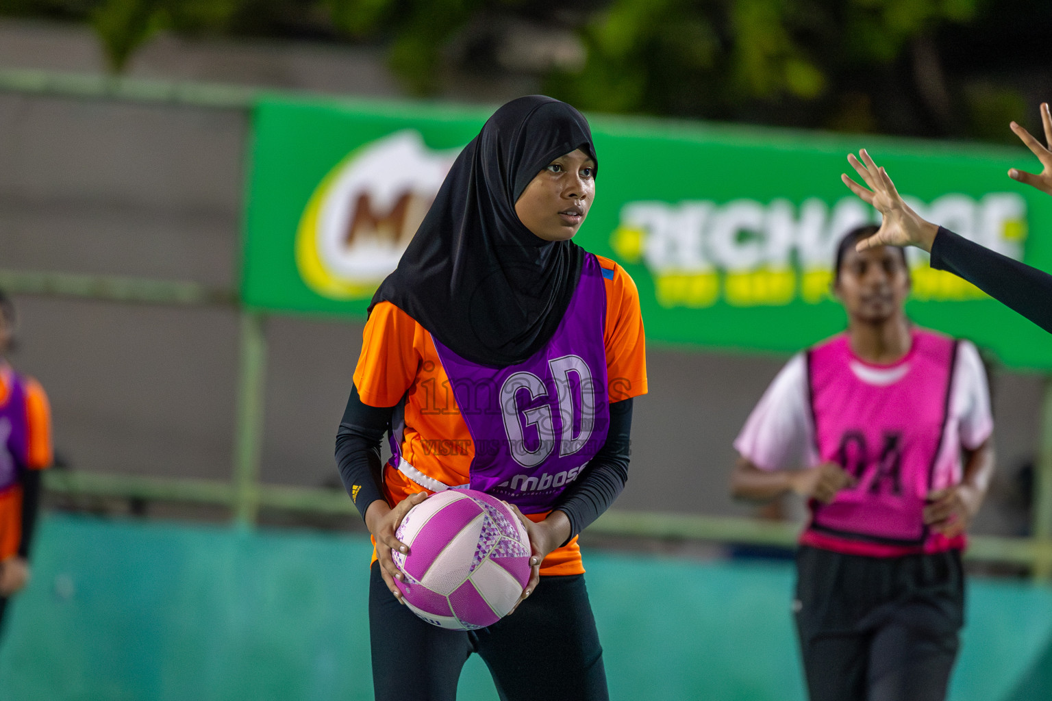 Invicto Sports Club vs N Sports Academy in Division 2 of National Netball Tournament 2025 held in Ekuveni Netball Court at Male', Maldives on Wednesday, 21st May 2025. Photos: Mohamed Mahfooz Moosa / images.mv