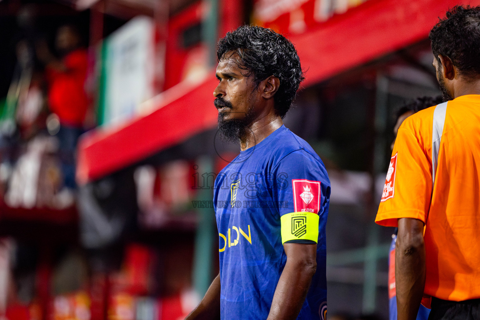 HDh Kumundhoo vs HDh Naivaadhoo in Day 17 of Golden Futsal Challenge 2025 was held on Tuesday, 21st January 2025, in Hulhumale', Maldives. Photos: Nausham Waheed / images.mv