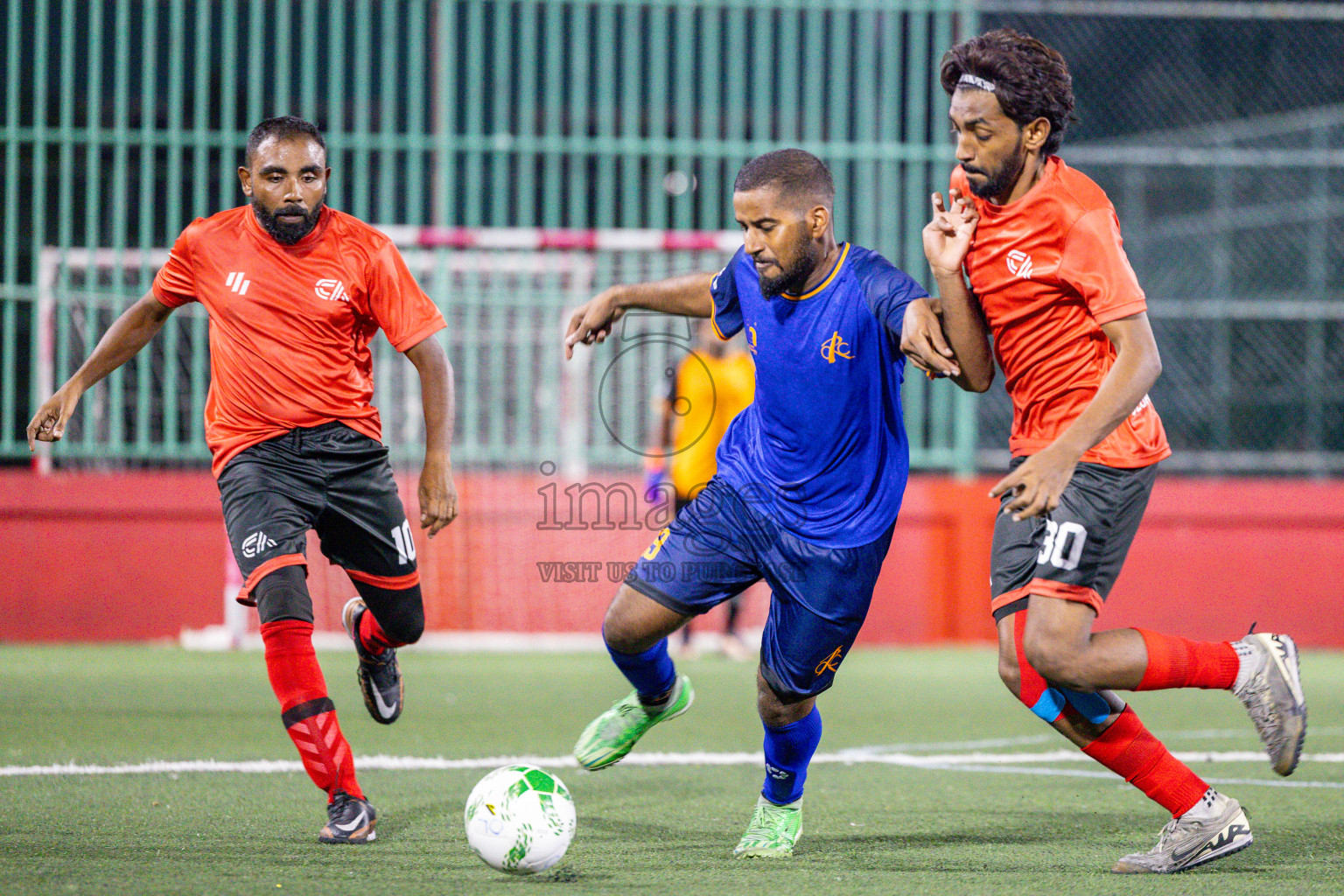 Customs RC vs Club Aasandha in Day 1 of Office League 2025 was held on Wednesday, 16th April 2025 in Hulhumale', Maldives.
Photos: Ismail Thoriq / images.mv