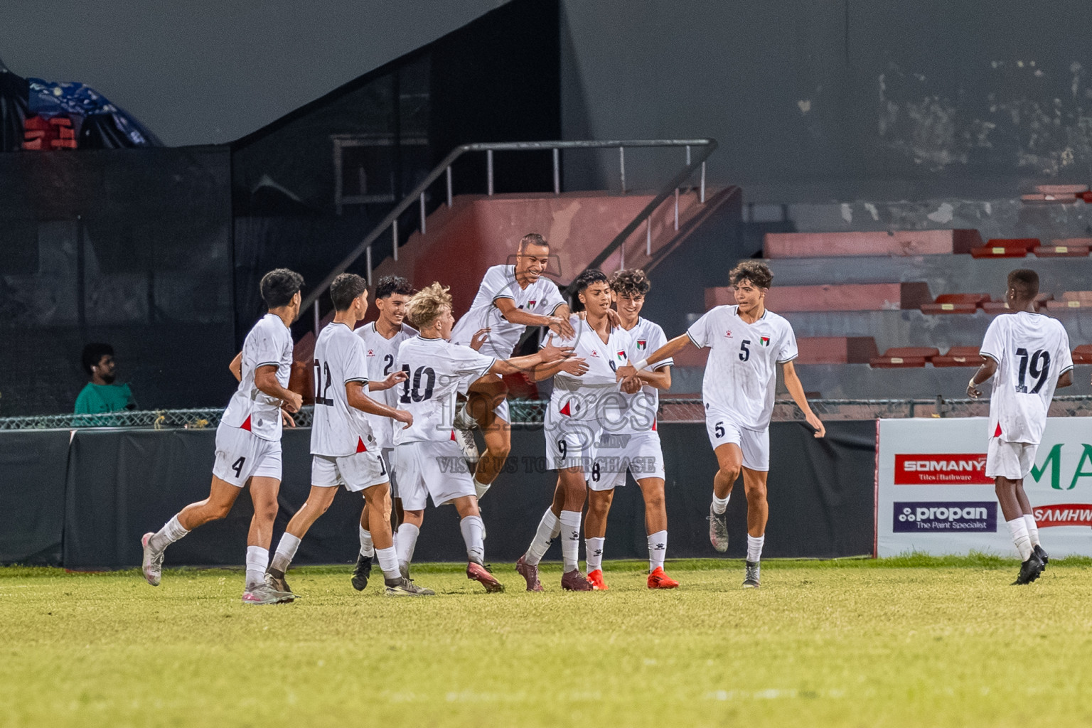 Maldives vs Palestine in an under 17 friendly held in National Football Stadium, Male', Maldives on Thursday, 13 November 2025. 
Photos: Mohamed Mahfooz Moosa / Images.mv