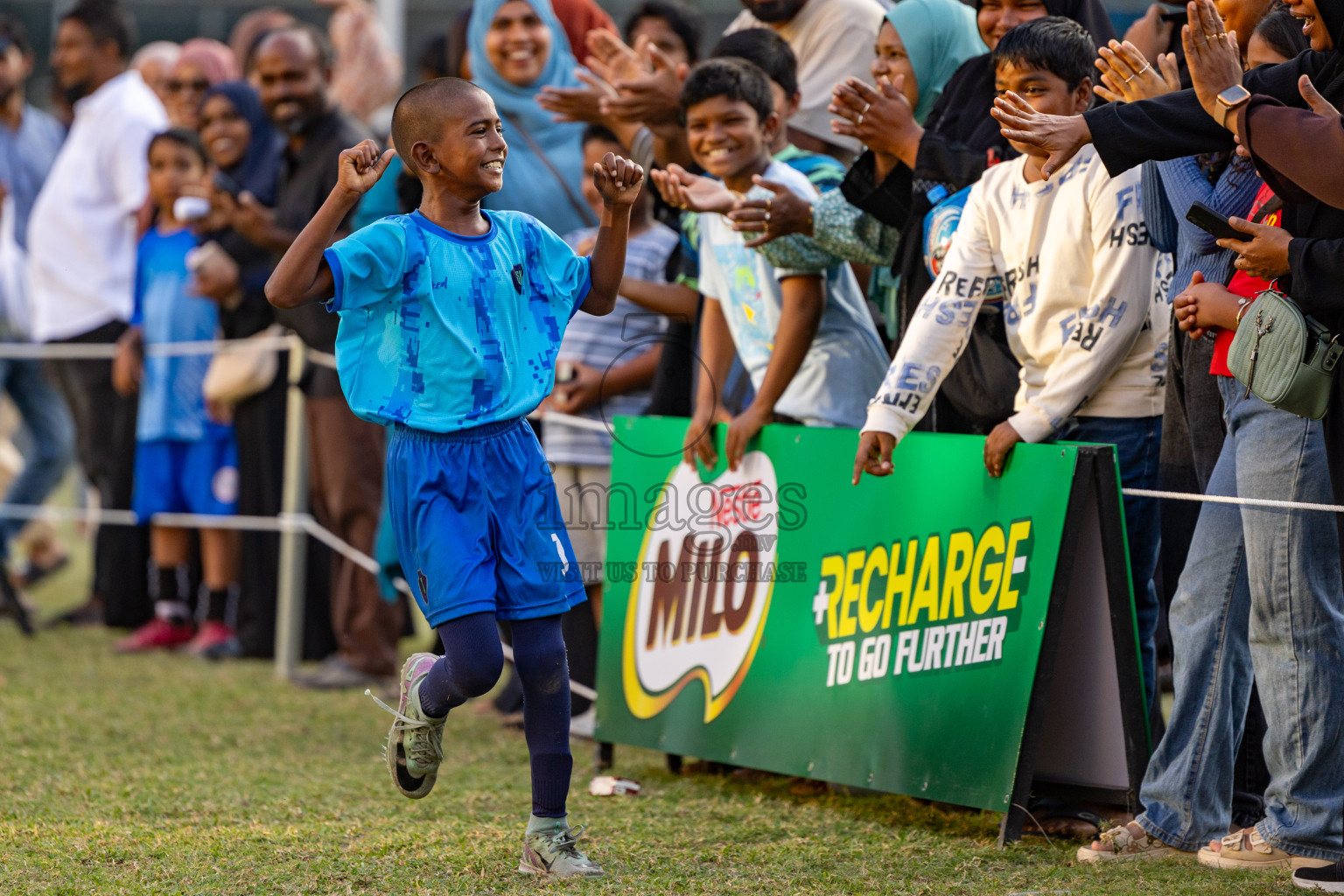 Day 2 of MILO Academy Championship 2025 was held on Friday, 14th February 2025 in Henveiru Stadium. 
Photos: Hassan Simah / Images.mv