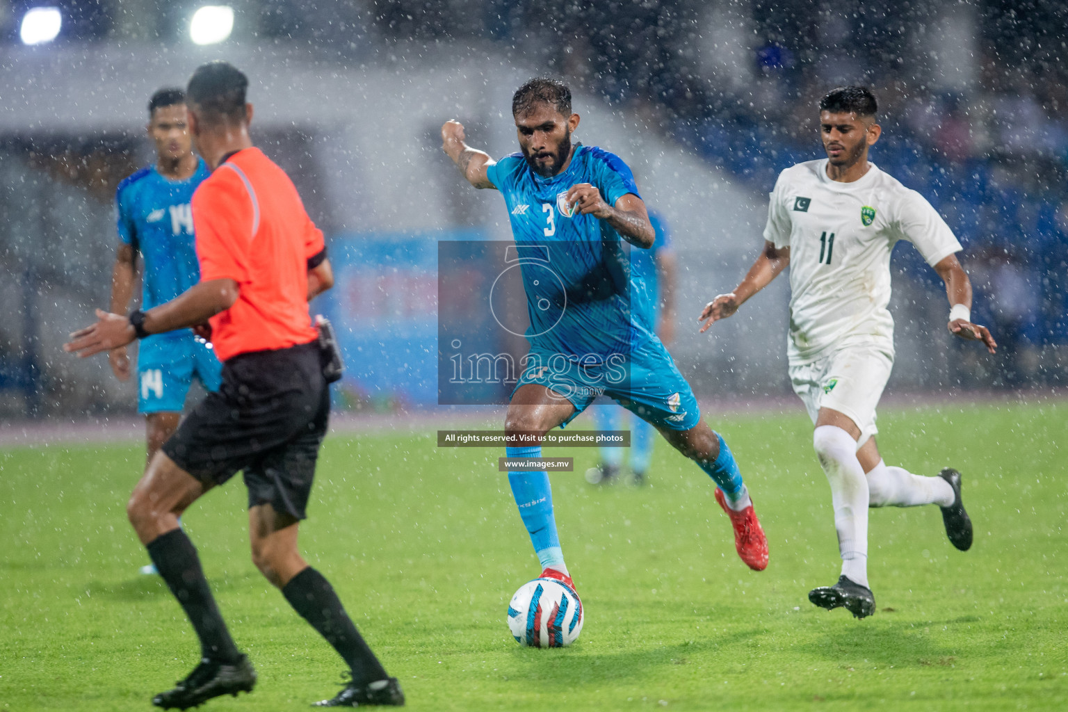 India vs Pakistan in the opening match of SAFF Championship 2023 held in Sree Kanteerava Stadium, Bengaluru, India, on Wednesday, 21st June 2023. Photos: Nausham Waheed / images.mv