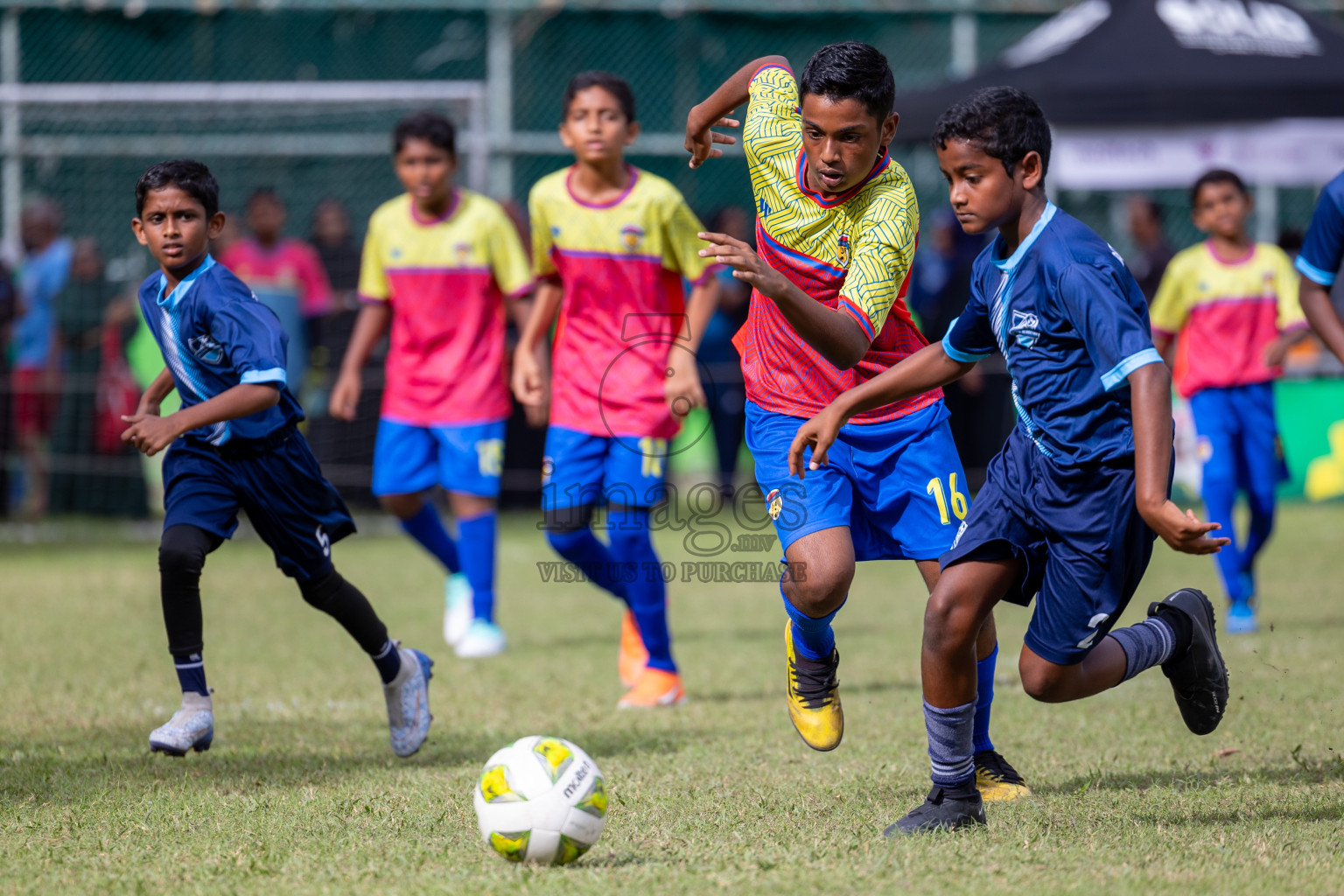 Day 2 of MILO Academy Championship 2024 - U12 was held at Henveiru Grounds in Male', Maldives on Friday, 5th July 2024.
Photos: Ismail Thoriq / images.mv