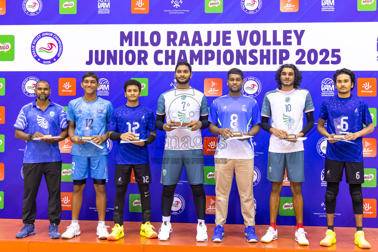 ADh. Maamigili vs Lh. Naifaru in the Finals of MILO Raajje Volley Junior Championship 2025 (U19 Boys) was held in Social Center Indoor Hall, Maldives on Sunday, 28th September 2025. Photos: Mohamed Mahfooz Moosa / images.mv