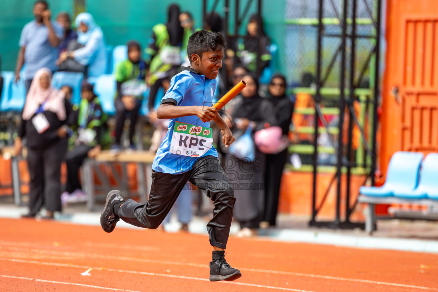 Day 6 of Inter-school Athletics Championship 2025 held in Ekuveni Synthetic Track, Male', Maldives on Sunday, 12th October 2025. Photos by: Ismail Thoriq / Images.mv
