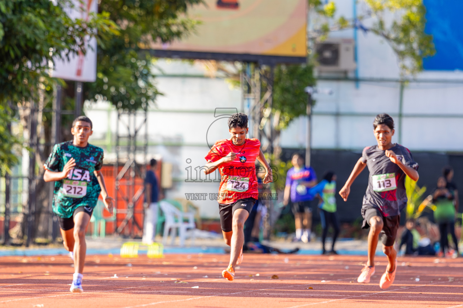 Day 1 of 12th Milo Association Championships was held in Ekuveni Track at Male', Maldives on Thursday, 24th April 2025. Photos: Ismail Thoriq / images.mv
