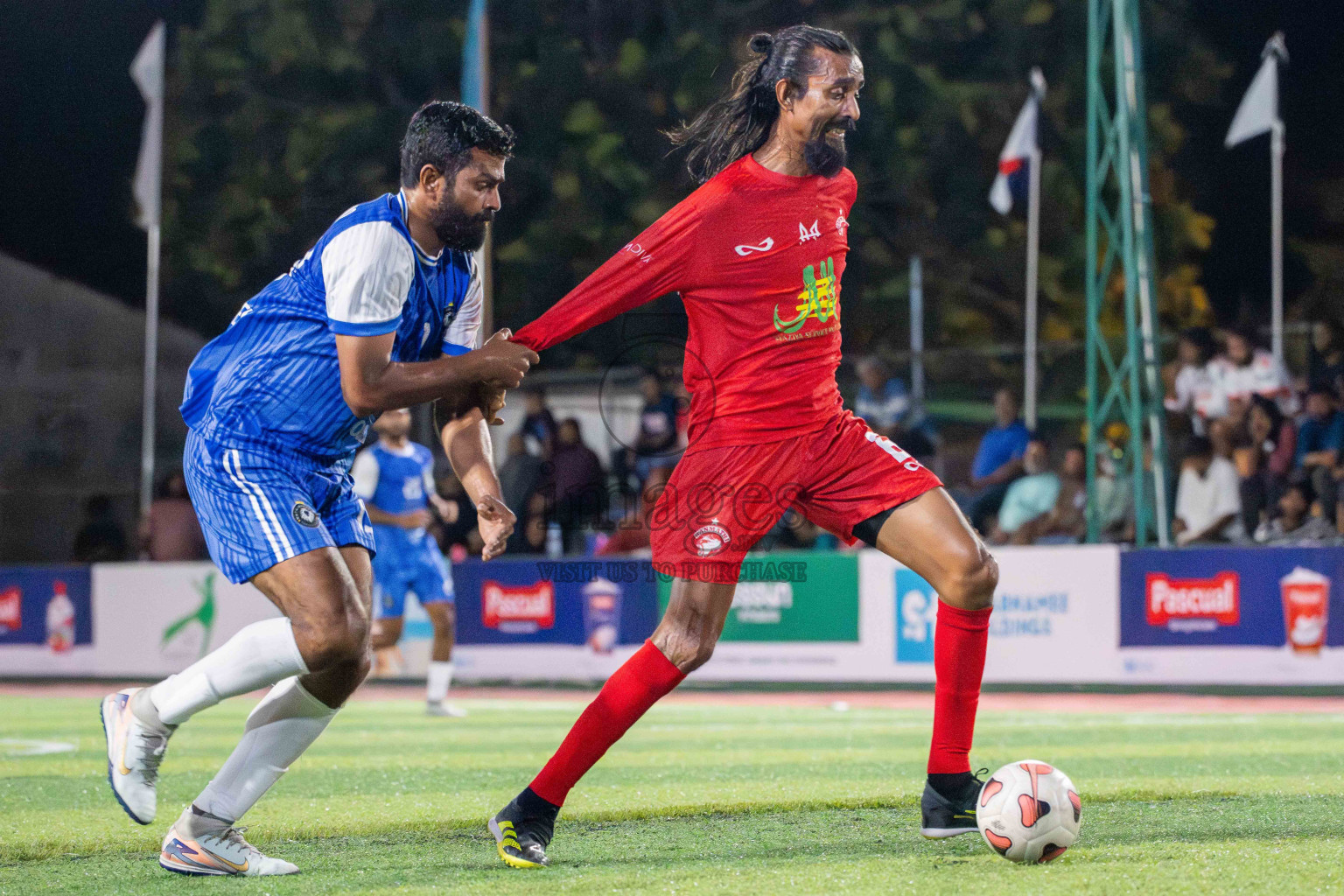Kanmathi FC VS Best in Day 1 - Fonadhoo Youth Futsal Challenge 2025 was held in Fonadhoo Futsal Stadium, L. Fonadhoo, Maldives on Sunday, 26th October 2025 Photos: Arif Rasheed / images.mv