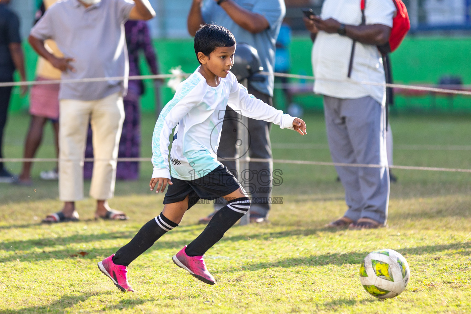 Day 2 of MILO Academy Championship 2025 was held on Friday, 14th February 2025 in Henveiru Stadium.
Photos: Mohamed Mahfooz Moosa / Images.mv