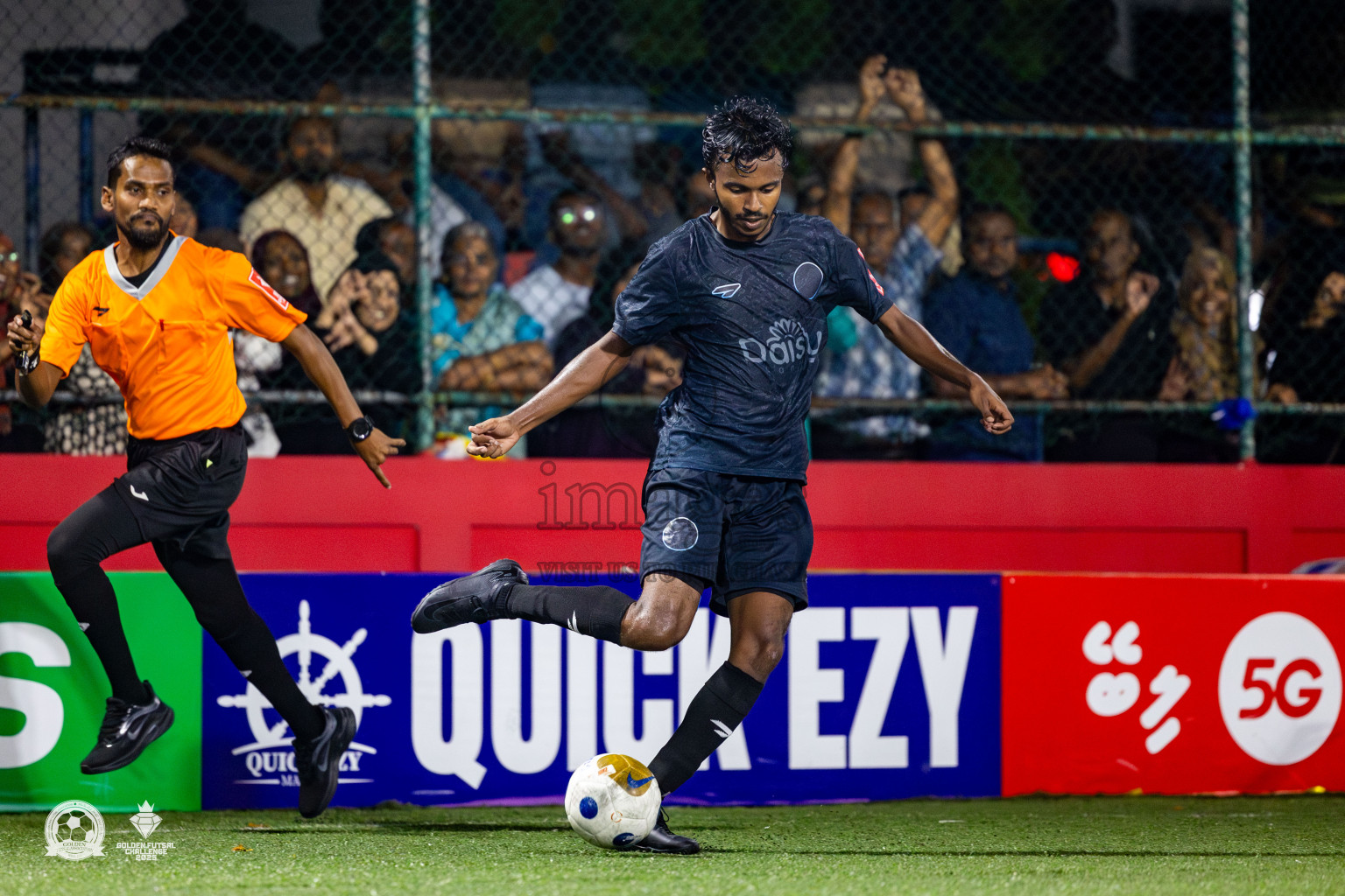 Dh Kudahuvadhoo vs Dh Bandidhoo in Day 21 of Golden Futsal Challenge 2025 was held on Saturday , 25th January 2025, in Hulhumale', Maldives. Photos: Nausham Waheed / images.mv