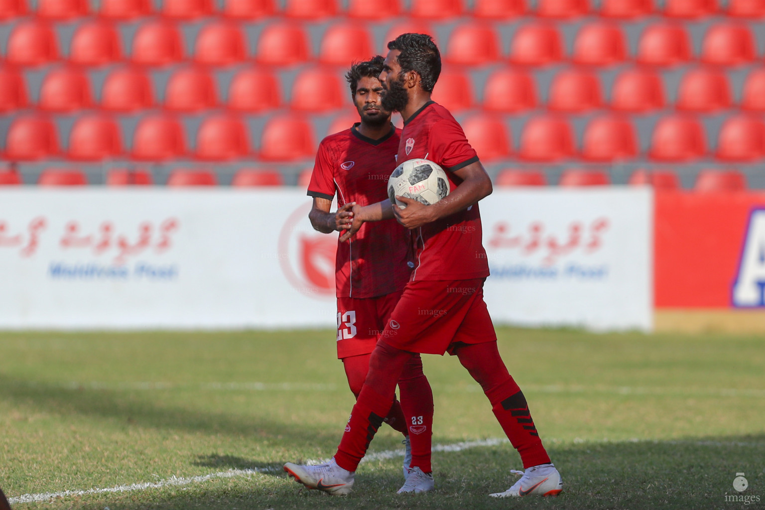 TC Sports Club vs Victory Sports Club in Dhiraagu Dhivehi Premier League 2018 in Male, Maldives, Monday  October 22, 2018. (Images.mv Photo/Suadh Abdul Sattar)