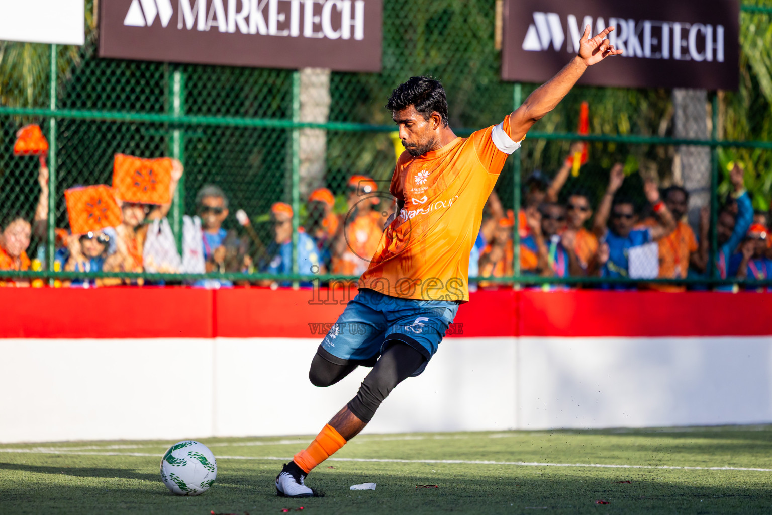 Velavaru vs ST Regis in Day 1 of Resort League 2025 (Dhaalu Zone) was held on Thursday, 15th May 2025 in Niyama Private island, Dhaalu Atoll, Maldives. Photos: Nausham Waheed / images.mv